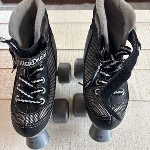 Kids Roller Derby Roller Skates - Size 13k
